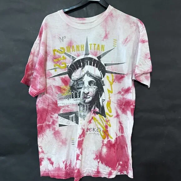 Marc Ecko Shirt Tie Dyed Cotton Red Tee T-shirt Size Large Statue of Liberty - Picture 5 of 5